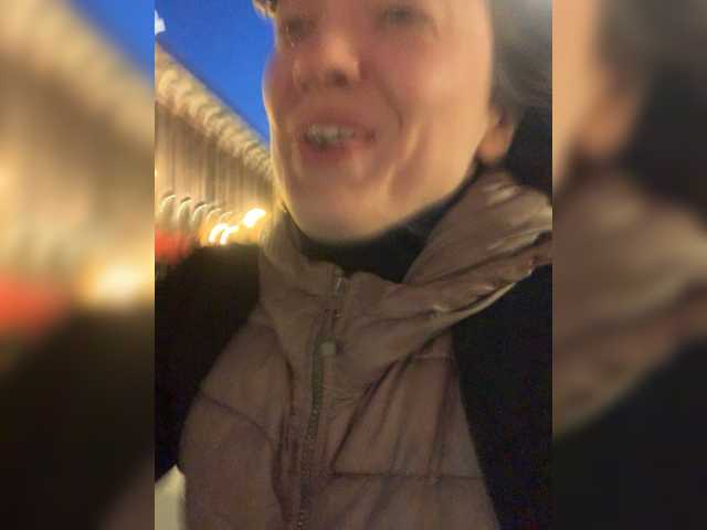 广播屏幕截图 TreshGirls