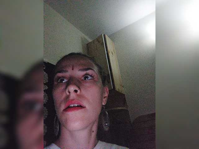 广播屏幕截图 TreshGirls