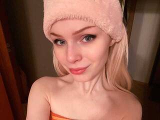 色情视频聊天 PickMeBaby