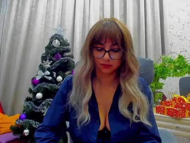 相片 Ur-Angel today are happy day ) Check my tip menu and also games ) Also i can make show here ) snap 399 , boobs 99 , toples stay 3 min 222 and many another things ) Lets have fun