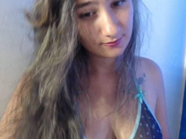 广播屏幕截图 vaalentiinaa