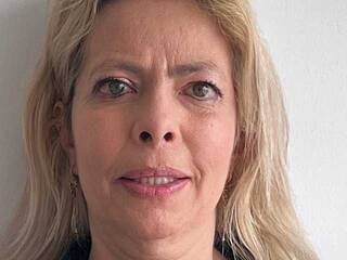 色情视频聊天 vale-milf