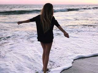 色情视频聊天 ValentineHill