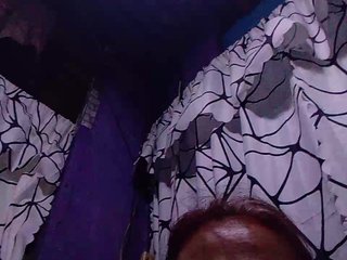 色情视频聊天 VelvetRose1