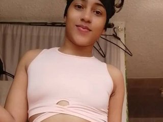 色情视频聊天 vickysex77