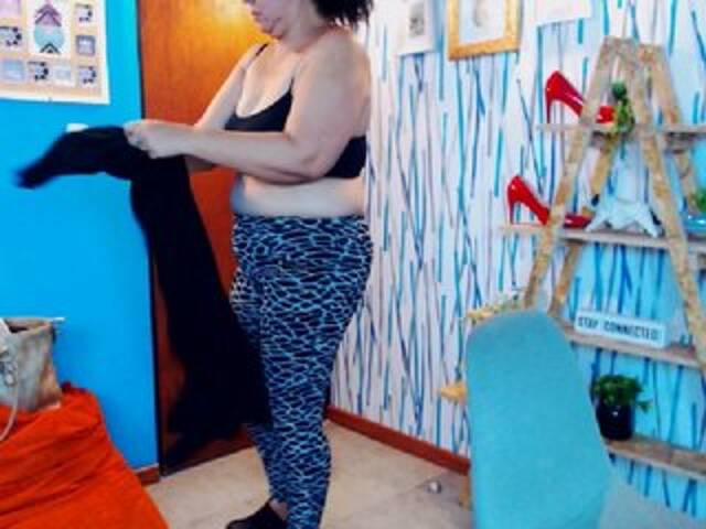 广播屏幕截图 violet-smith