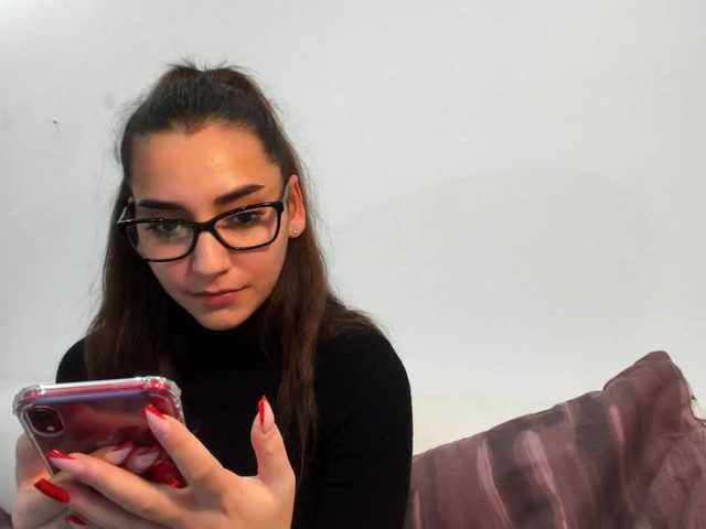 广播屏幕截图 violetmyers18