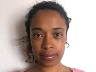 色情视频聊天 Vololonirina2