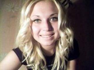 色情视频聊天 whitekitten