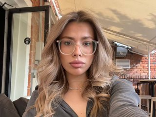 色情视频聊天 WhoIsAmelia