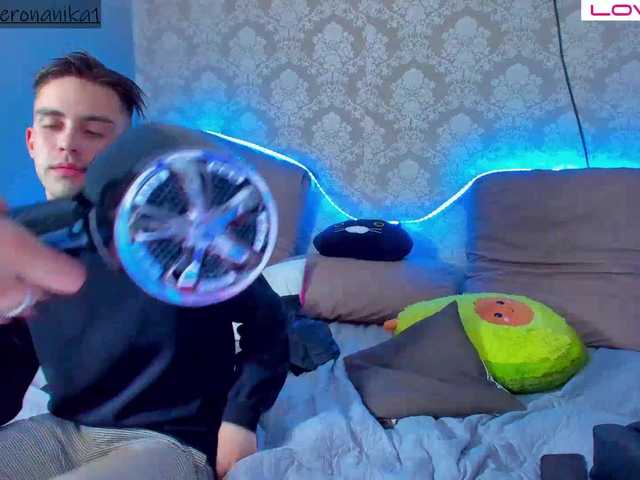 广播屏幕截图 whores-party