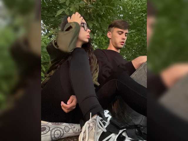 广播屏幕截图 whores-party