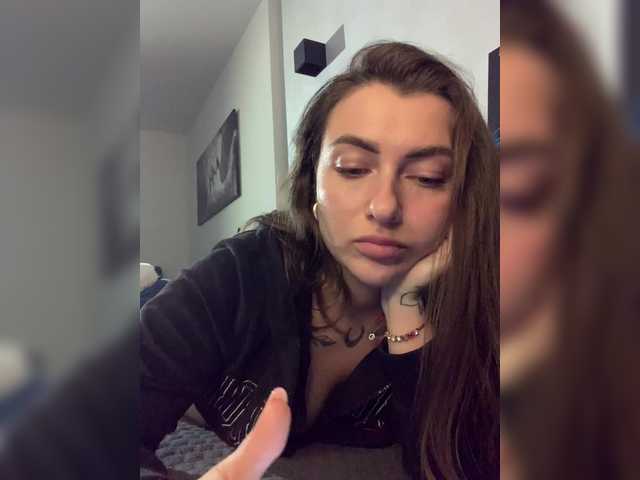 广播屏幕截图 WILDGIRL