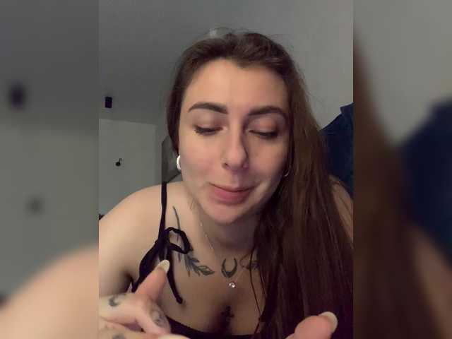 广播屏幕截图 WILDGIRL