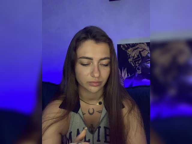 广播屏幕截图 WILDGIRL