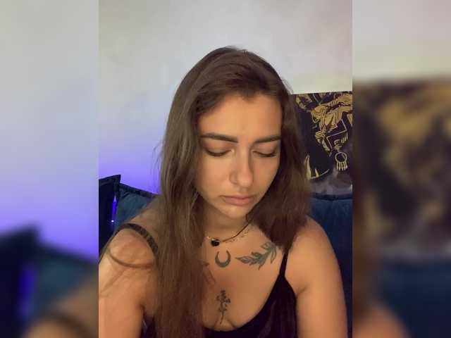 广播屏幕截图 WILDGIRL