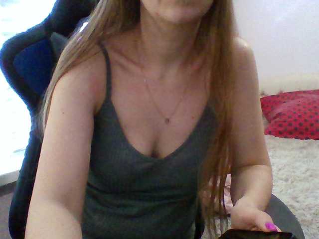 广播屏幕截图 xAngelinaEsx