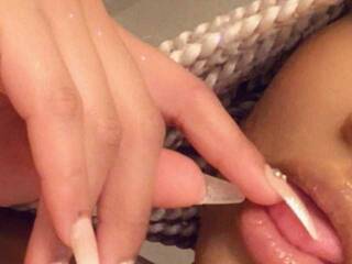 色情视频聊天 Yiauana