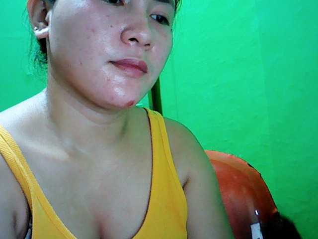 相片 zyna6914 hello guy welcome to my room help me soem token guyz thank you for all help guyz...